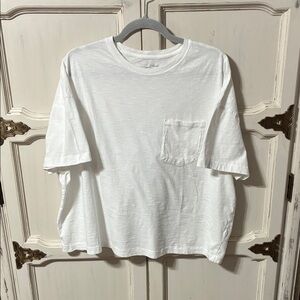 Universal Thread White Short Sleeve Tee